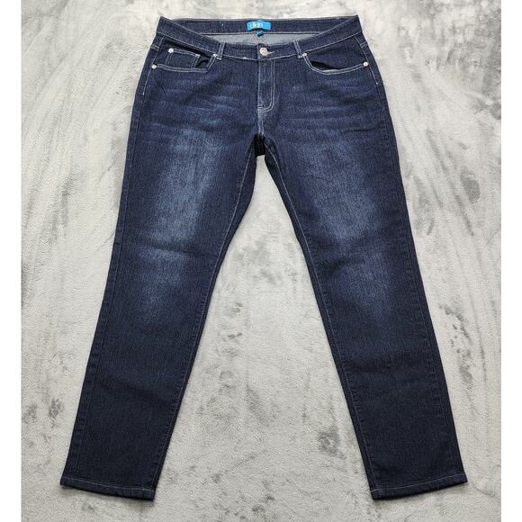 dkin Jeans Womens 18W Blue Dark Wash Mid Rise Skinny Leg Stretch Denim Casual - Picture 1 of 13